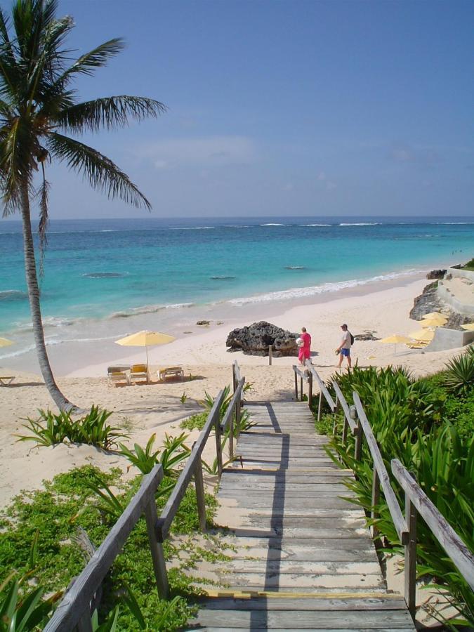 Coco Reef Bermuda Hotel Mount Pleasant Exterior photo