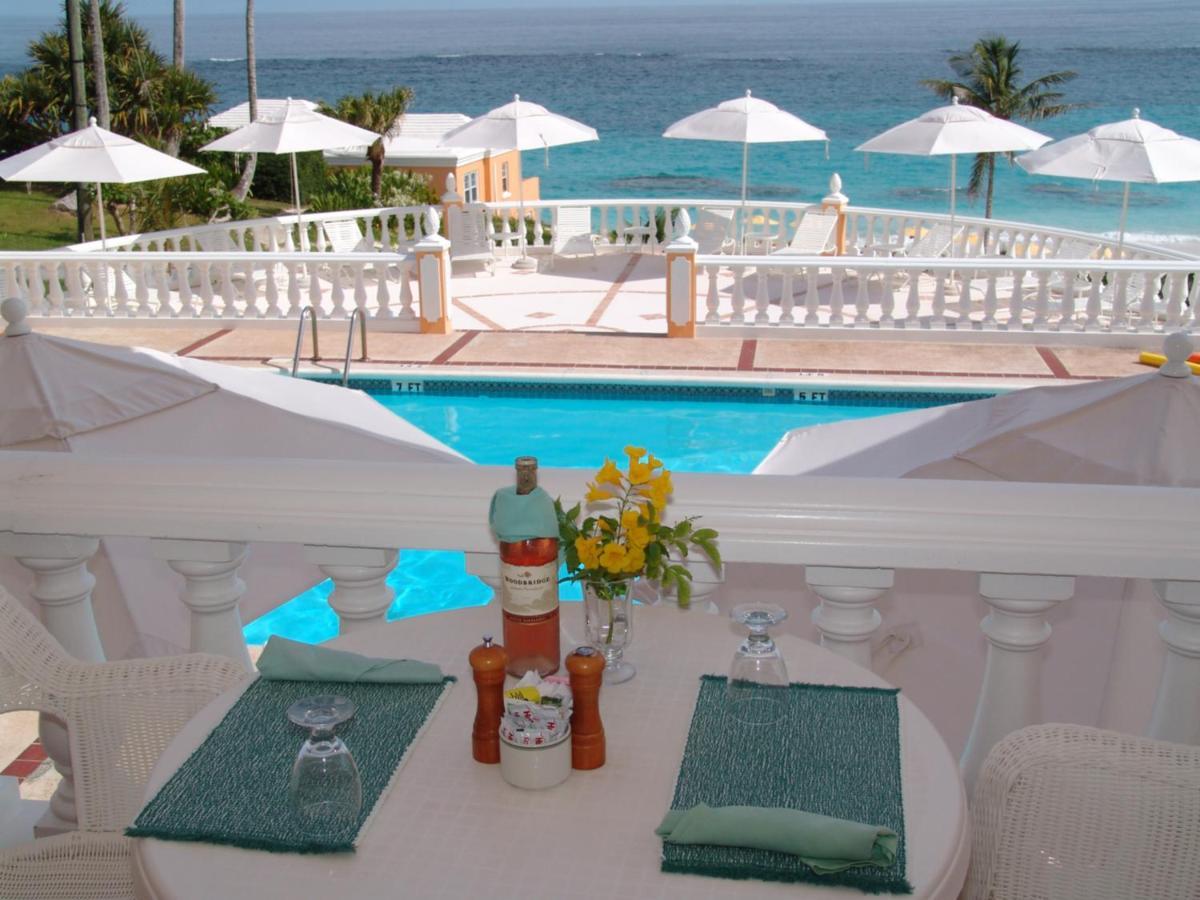 Coco Reef Bermuda Hotel Mount Pleasant Exterior photo