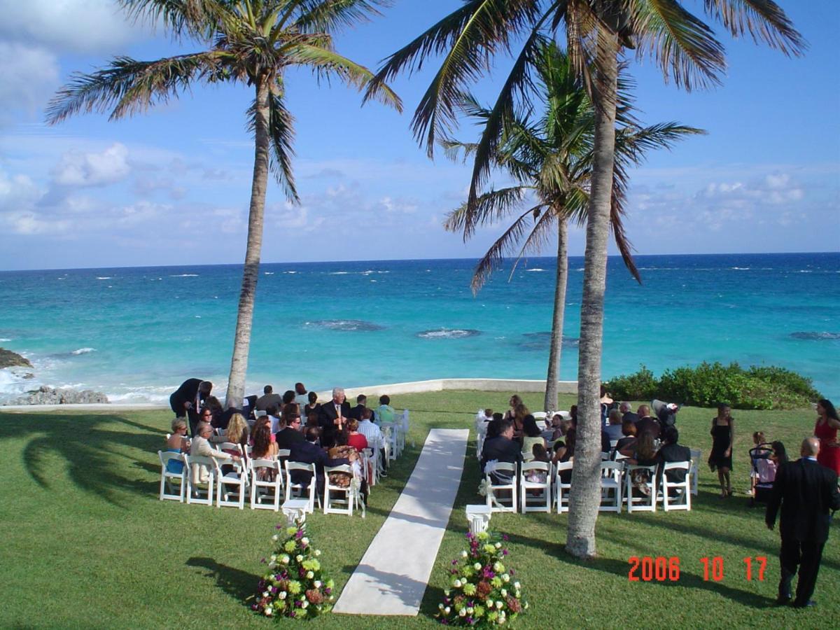 Coco Reef Bermuda Hotel Mount Pleasant Exterior photo